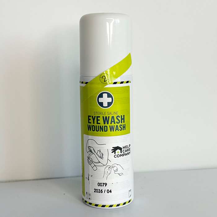 Øjenskyl i lille og handy format til fx. at have i bilen indeholder 100 ML - Fra BasicClean.dk