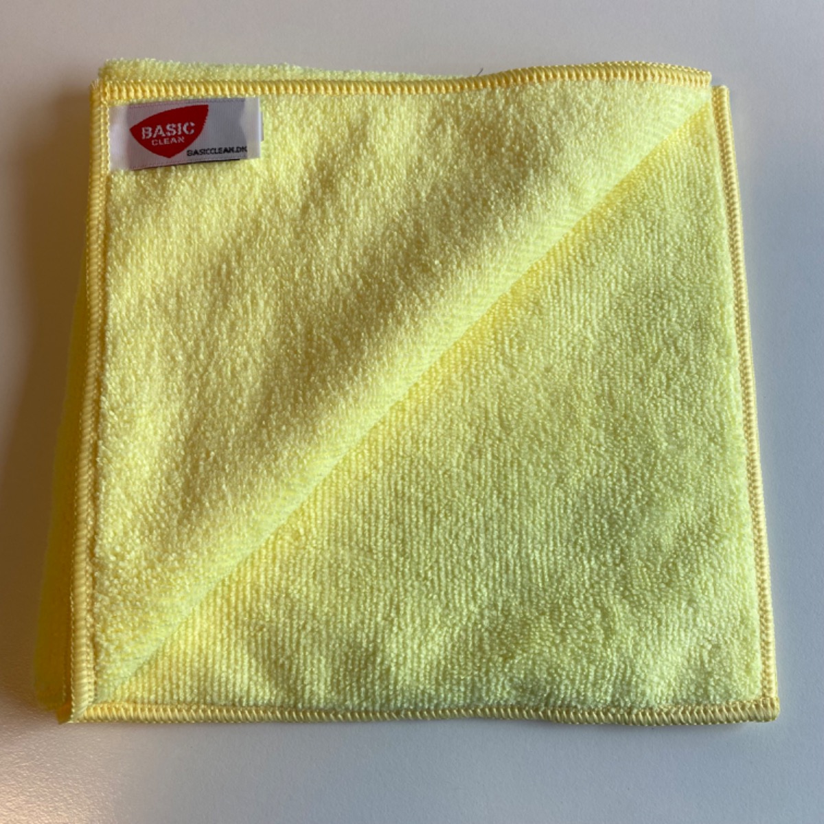 RESTPARTI - MIKROFIBERKLUD LYSEGUL, 40x40 - Fra BasicClean.dk