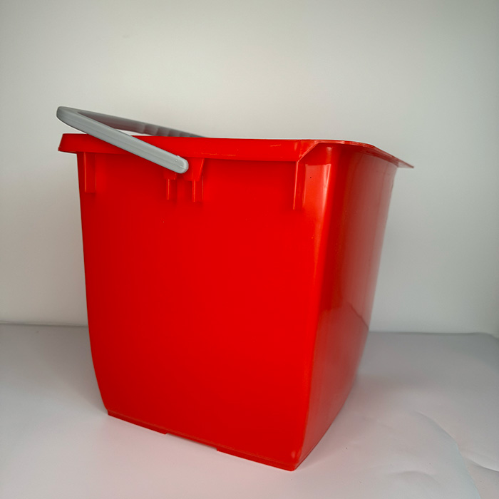 RØD SPAND, 13 LTR. - Fra BasicClean.dk
