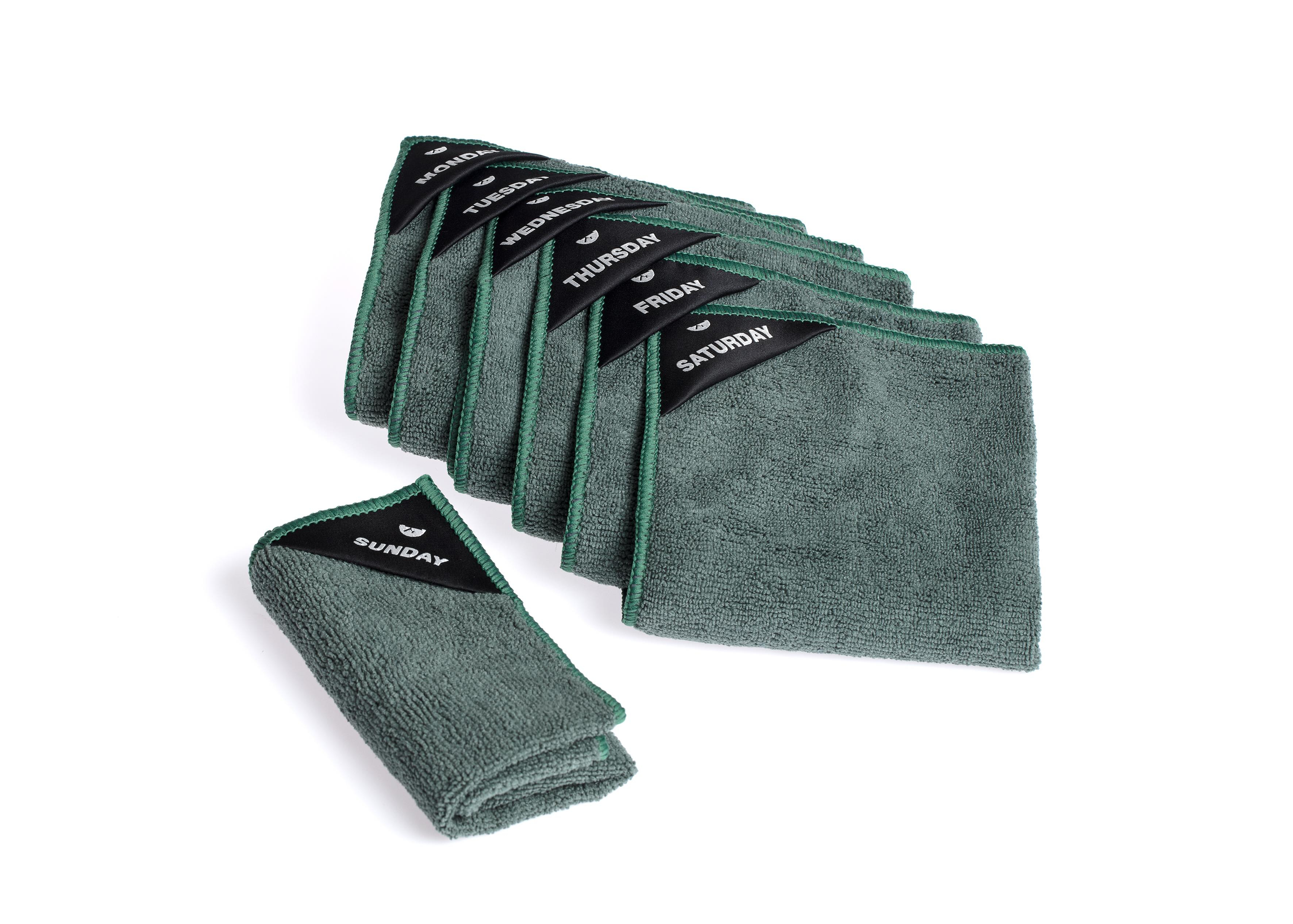 Oliven grønne klude i mikrofiber med påskrevet ugedage - Fra BasicClean.dk
